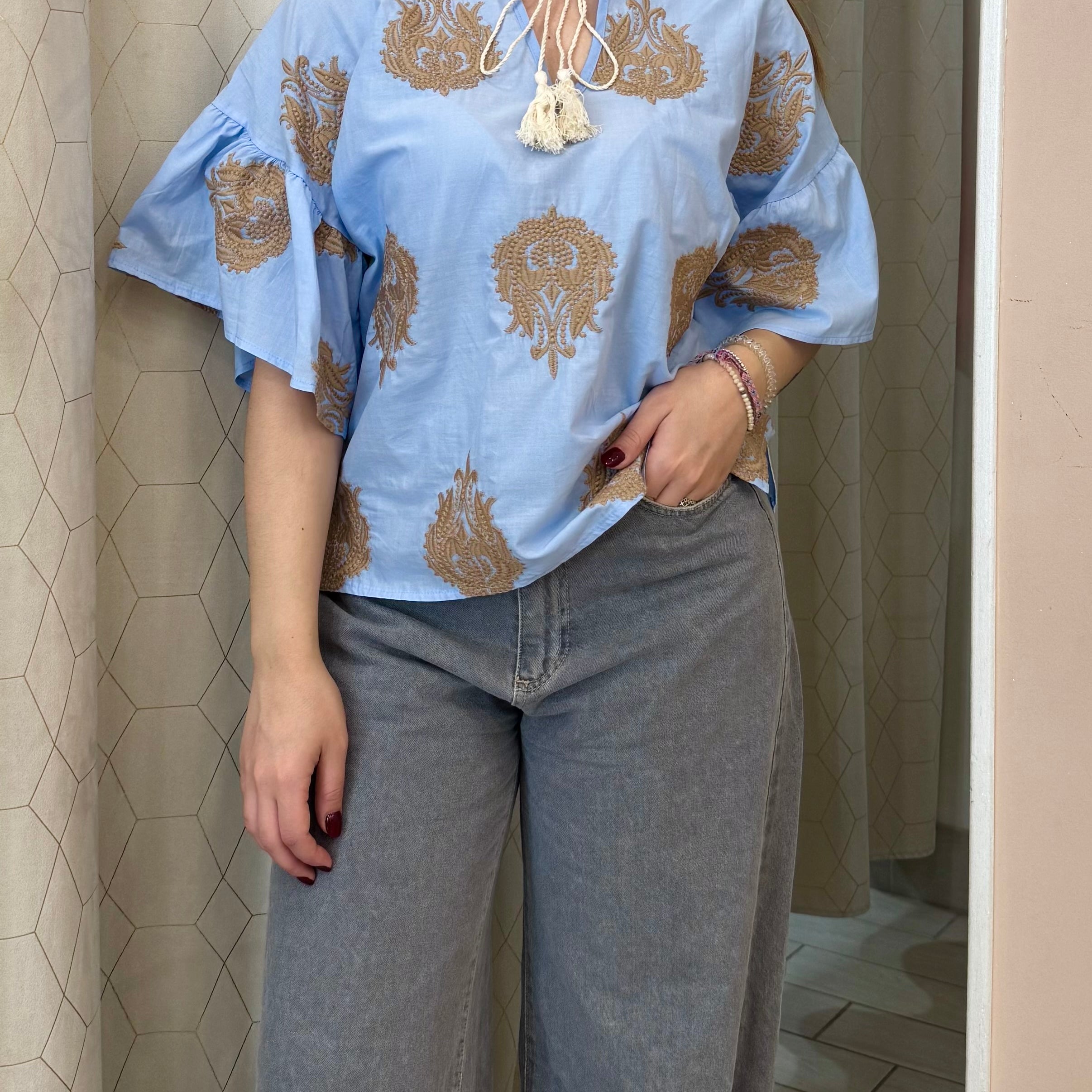 Blusa ricamo